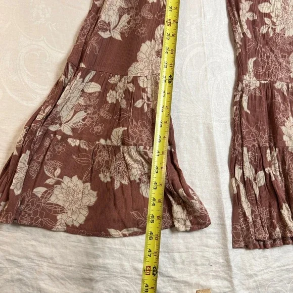 Mimi Chica Floral Jumpsuit - Brown and Cream - Picture 9 of 13